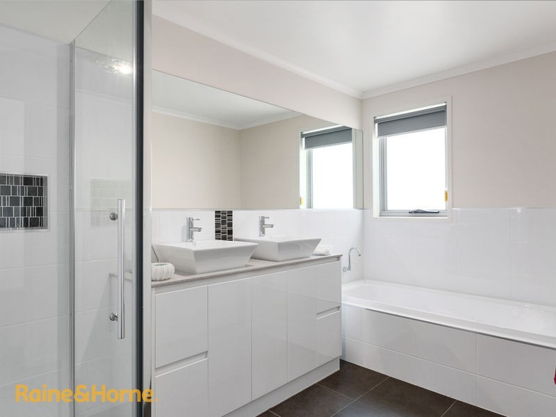 2 Sunsail Street, Snug TAS 7054