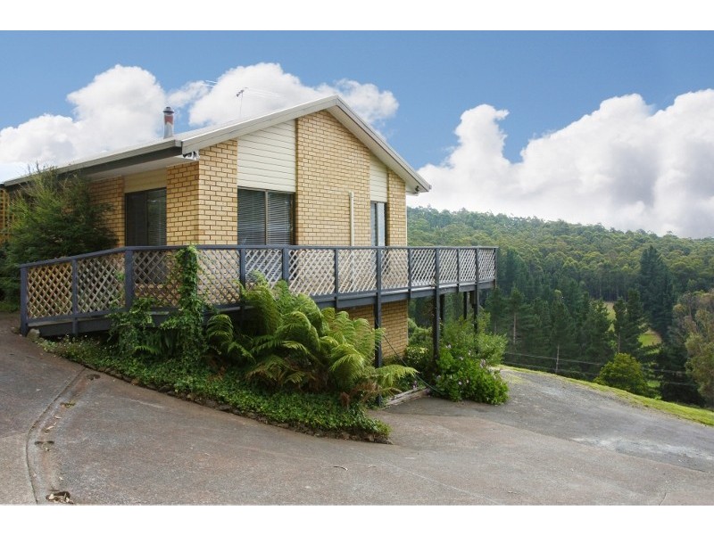 87 Cades Drive, Kingston TAS 7050