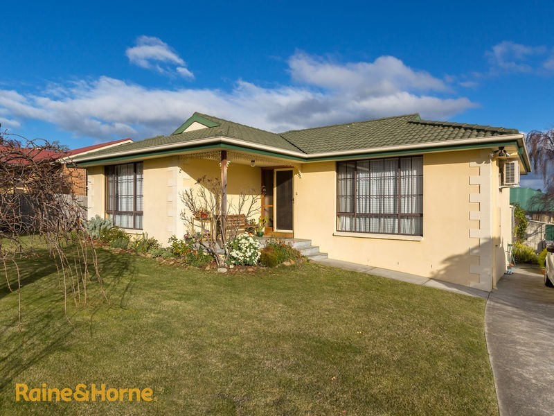 8 Sheoak Court, Kingston TAS 7050