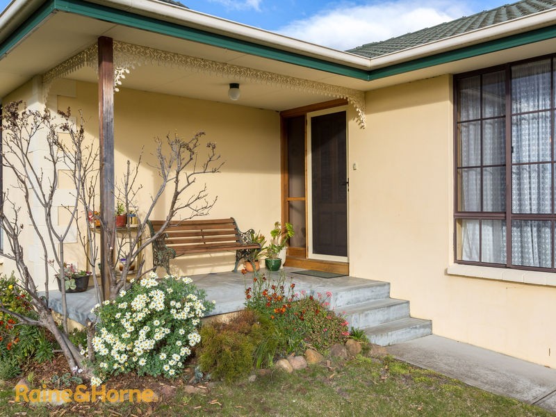 8 Sheoak Court, Kingston TAS 7050