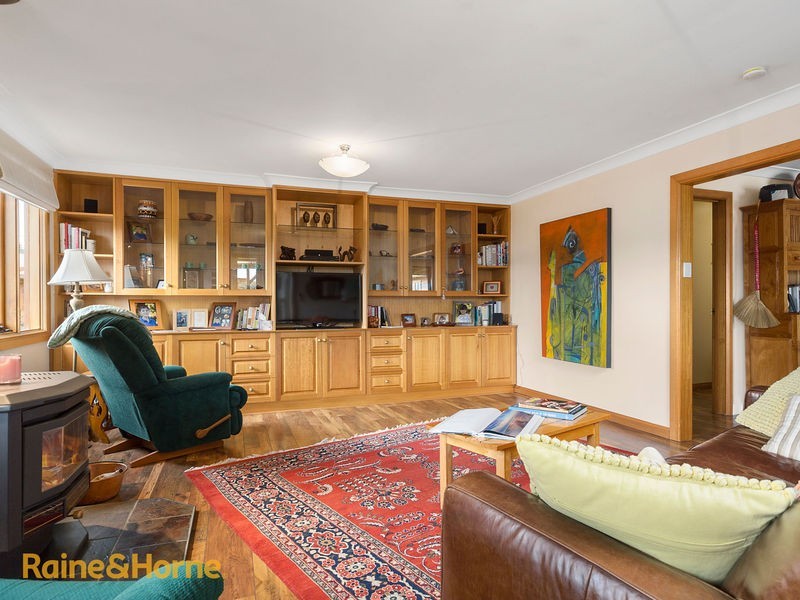 2/126 Roslyn Avenue, Blackmans Bay TAS 7052