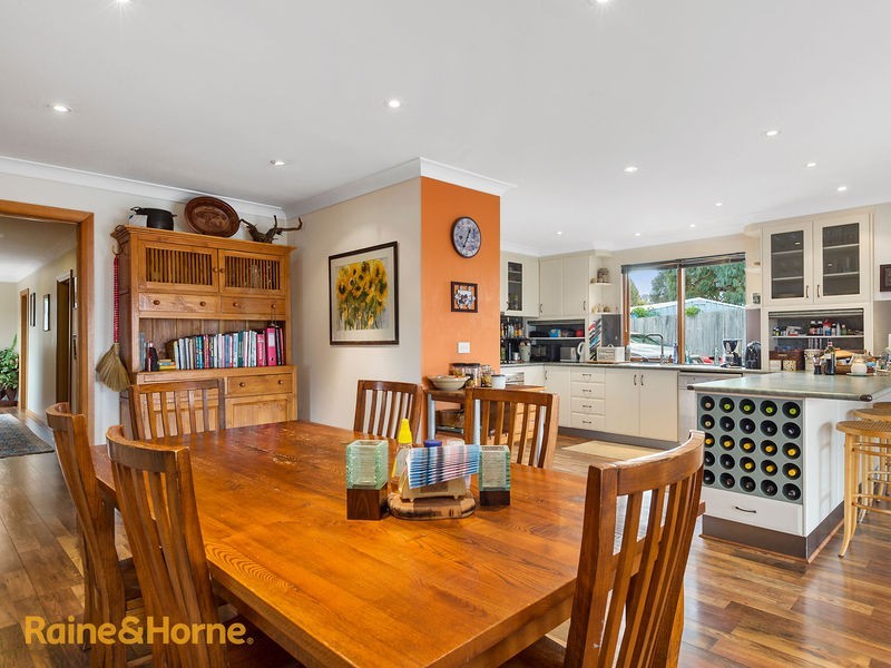 2/126 Roslyn Avenue, Blackmans Bay TAS 7052