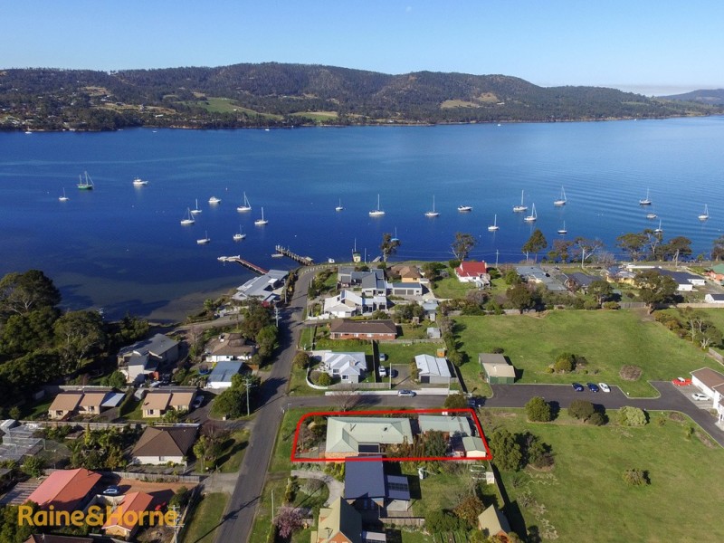 135 Beach Road, Margate TAS 7054