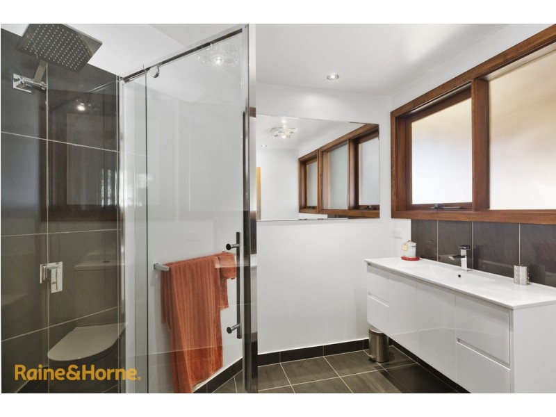 3 Pengana Place, Blackmans Bay TAS 7052