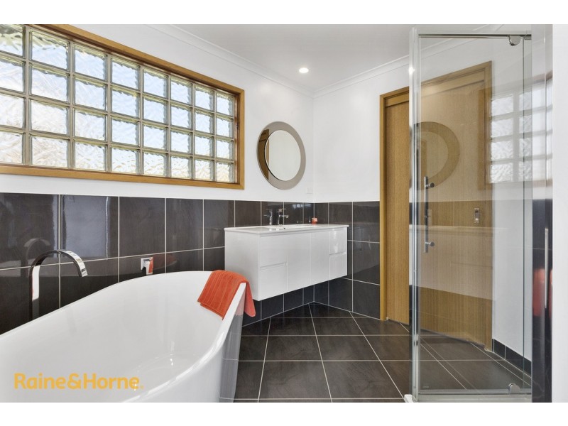 3 Pengana Place, Blackmans Bay TAS 7052