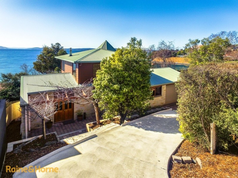 3 Pengana Place, Blackmans Bay TAS 7052