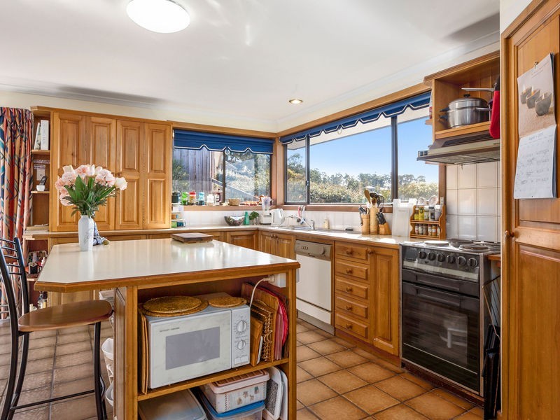 1 Emerald Court, Blackmans Bay TAS 7052