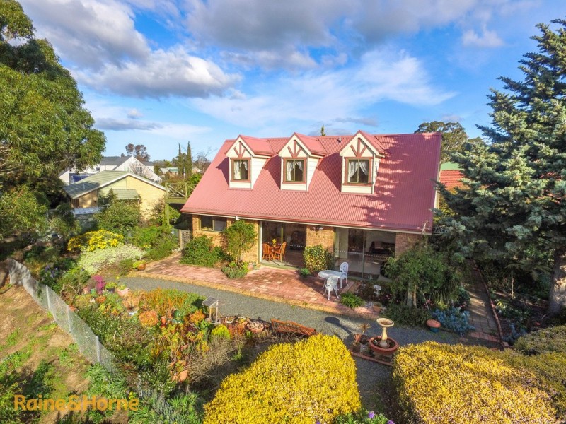 12 Wandanea Place, Margate TAS 7054