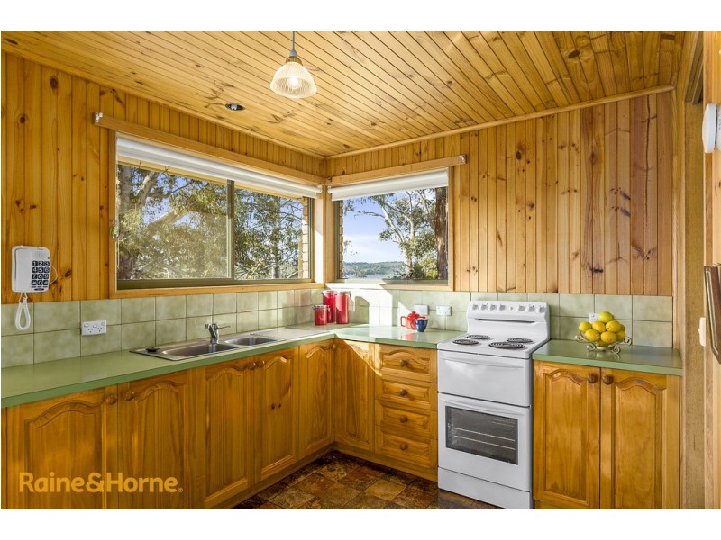 12 Wandanea Place, Margate TAS 7054