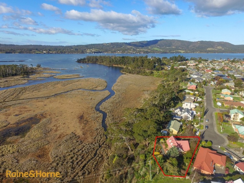 12 Wandanea Place, Margate TAS 7054