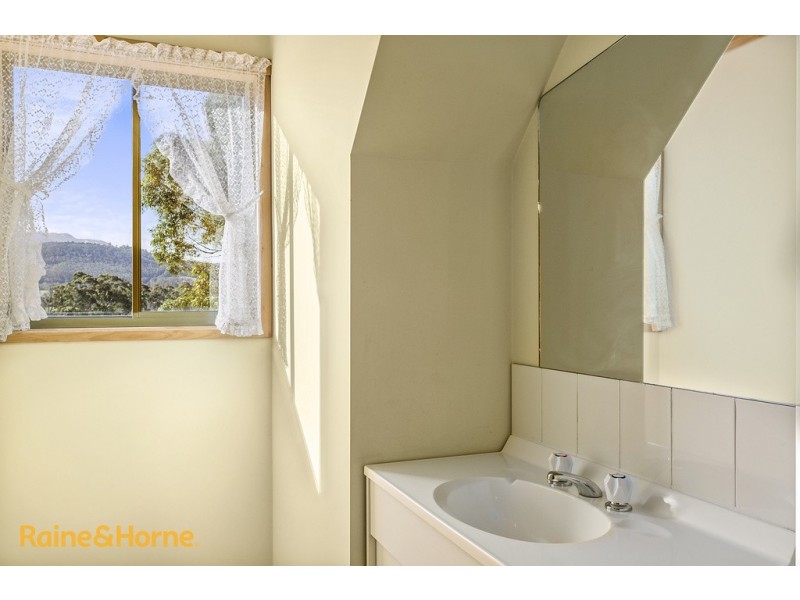 12 Wandanea Place, Margate TAS 7054