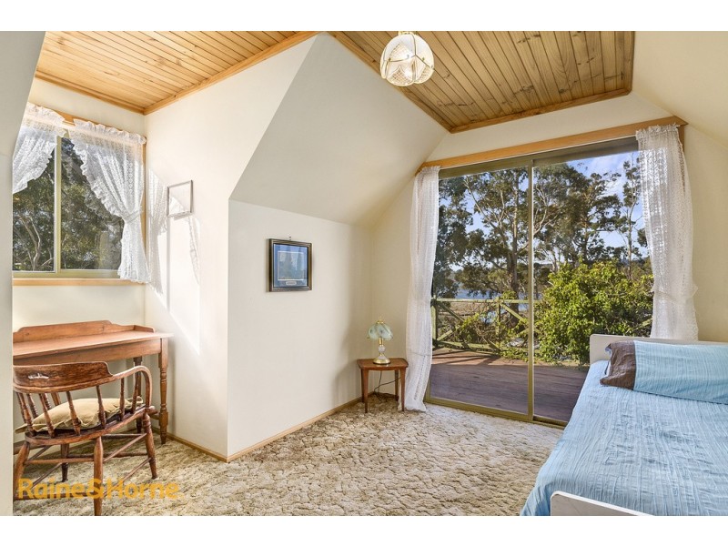 12 Wandanea Place, Margate TAS 7054