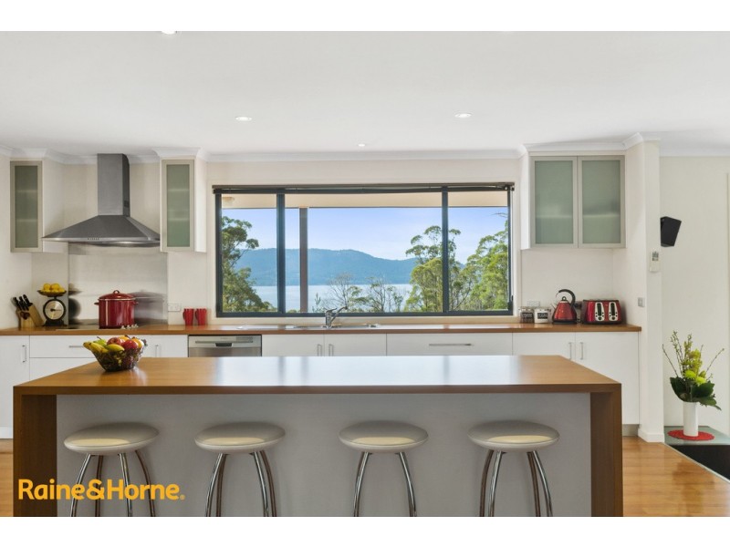 61 Slatterys, Electrona TAS 7054