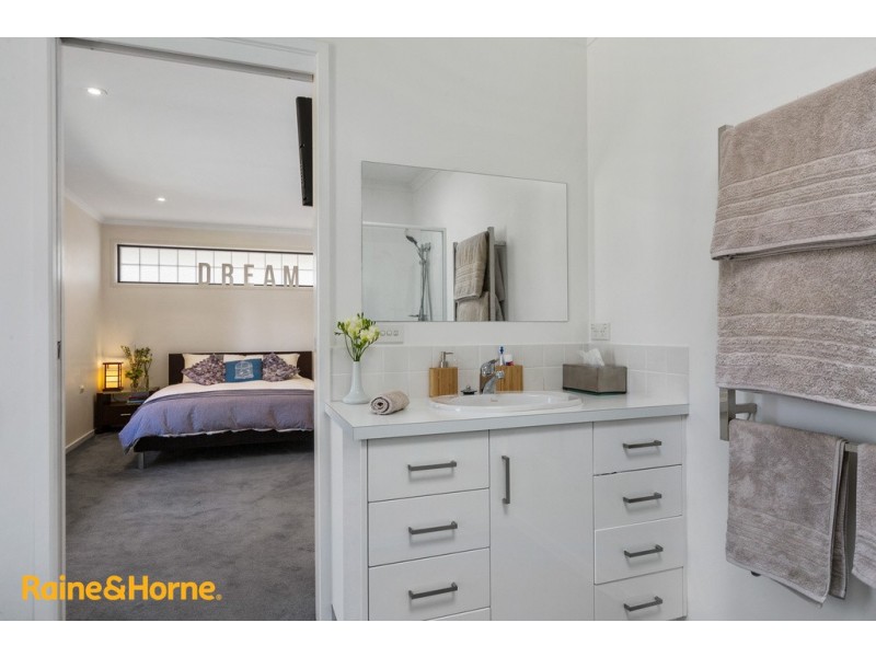 61 Slatterys, Electrona TAS 7054