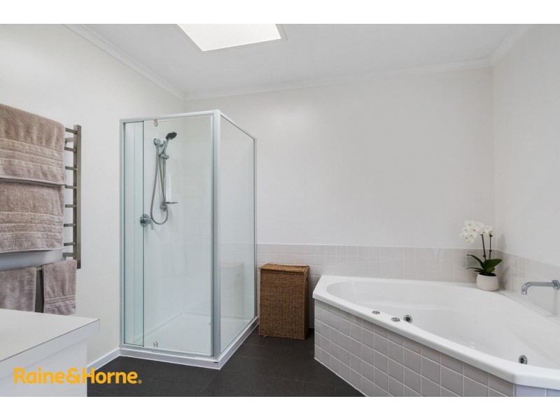 61 Slatterys, Electrona TAS 7054