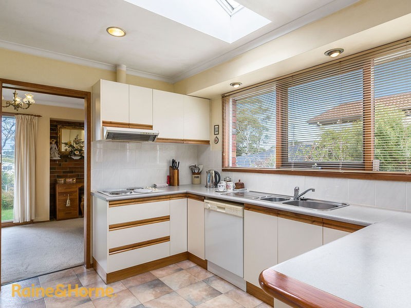 87 Roslyn Avenue, Kingston Beach TAS 7050