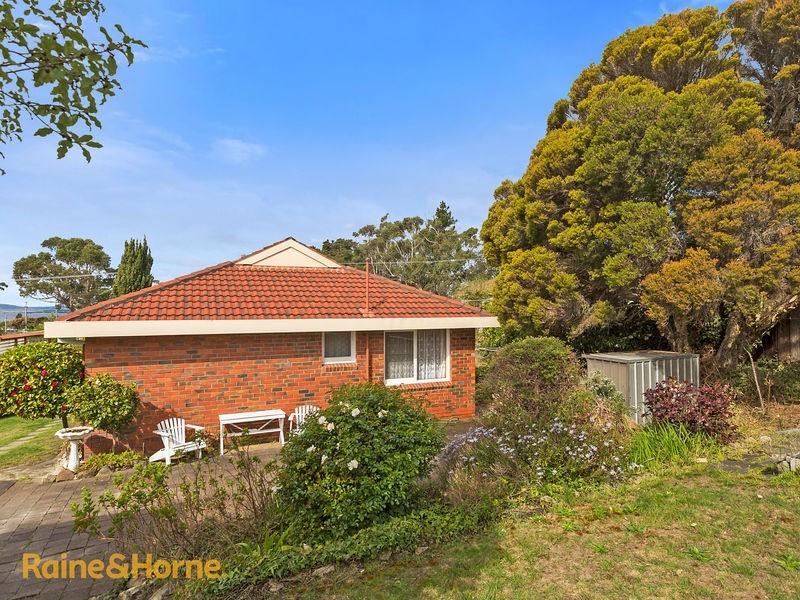 87 Roslyn Avenue, Kingston Beach TAS 7050