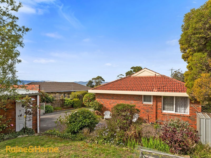 87 Roslyn Avenue, Kingston Beach TAS 7050