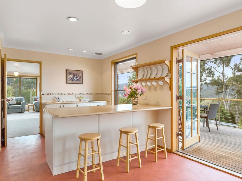 42 Hutchins Street, Kingston TAS 7050