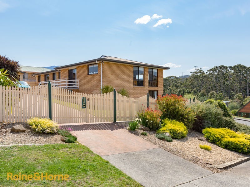 15 Lester Crescent, Kingston TAS 7050