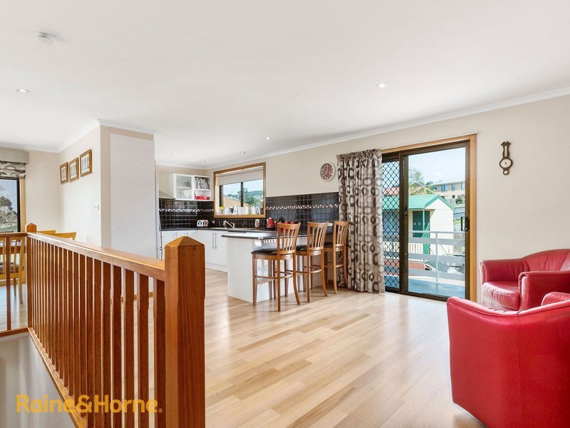 15 Lester Crescent, Kingston TAS 7050