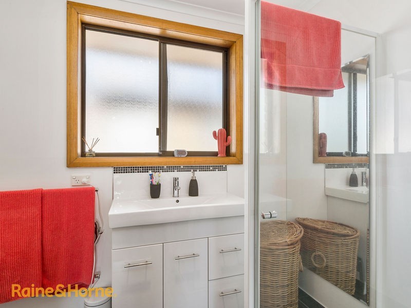 15 Lester Crescent, Kingston TAS 7050