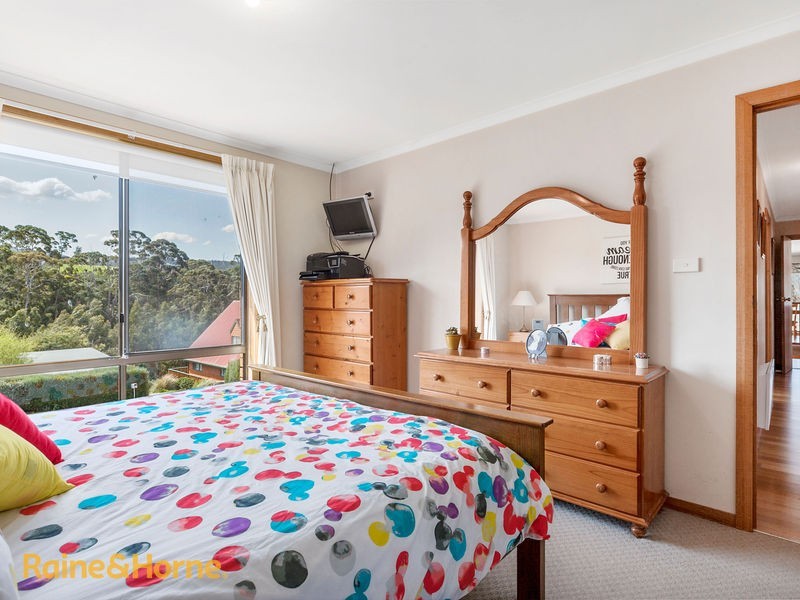 15 Lester Crescent, Kingston TAS 7050