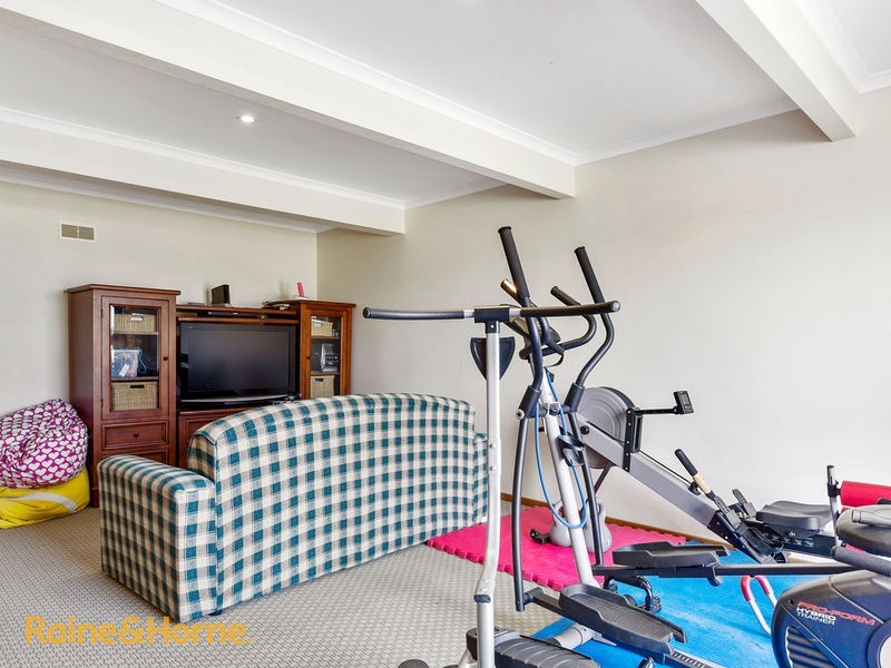 15 Lester Crescent, Kingston TAS 7050