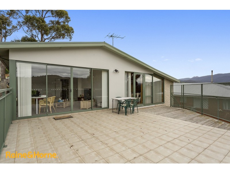 73 Auburn Road, Kingston Beach TAS 7050