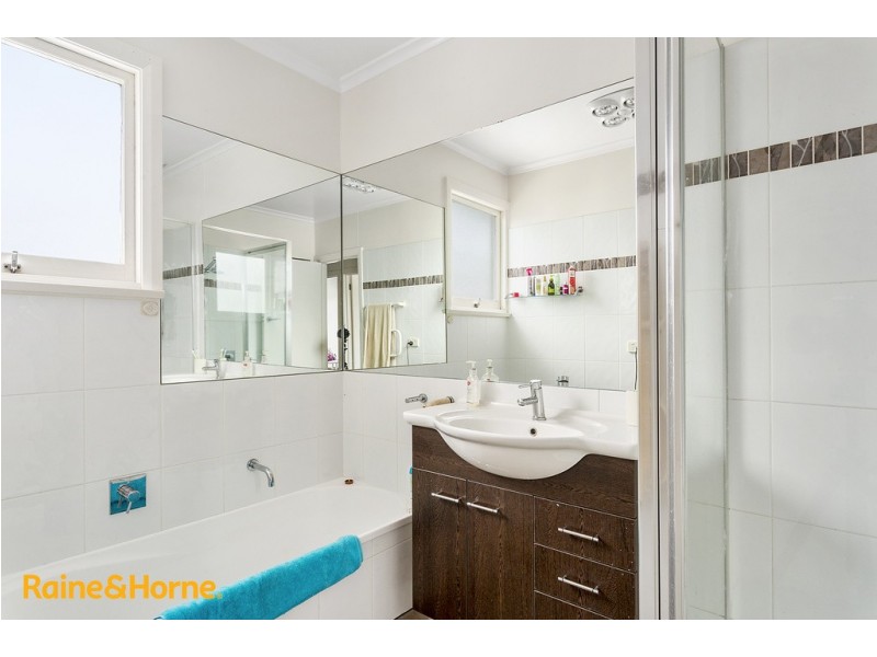 73 Auburn Road, Kingston Beach TAS 7050