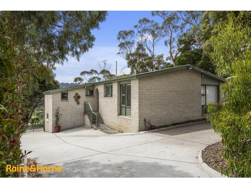 73 Auburn Road, Kingston Beach TAS 7050
