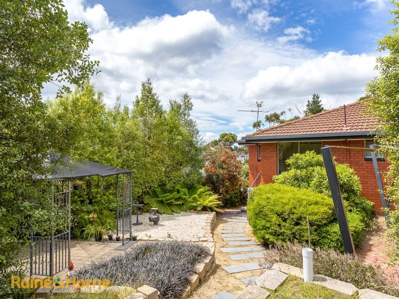 93 Roslyn Avenue, Kingston Beach TAS 7050