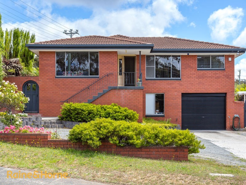 93 Roslyn Avenue, Kingston Beach TAS 7050