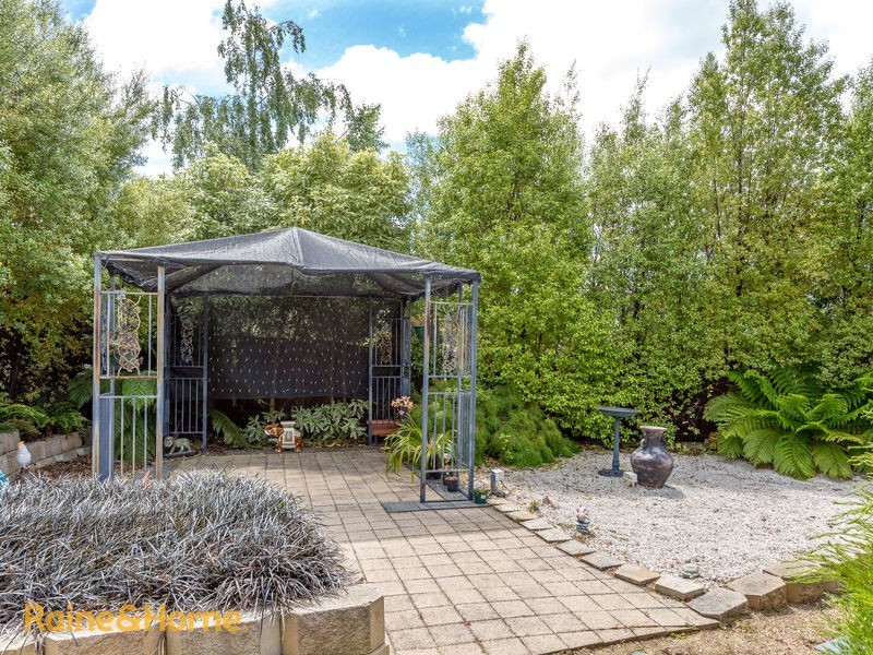 93 Roslyn Avenue, Kingston Beach TAS 7050