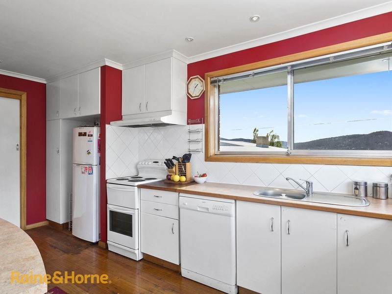 93 Roslyn Avenue, Kingston Beach TAS 7050