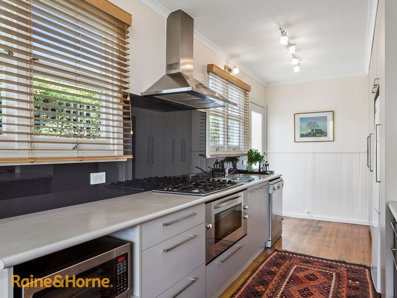 32 Lewan Avenue, Kingston TAS 7050