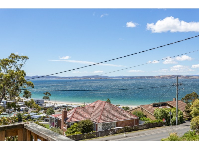 47 Roslyn Avenue, Kingston Beach TAS 7050