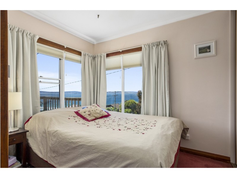 47 Roslyn Avenue, Kingston Beach TAS 7050