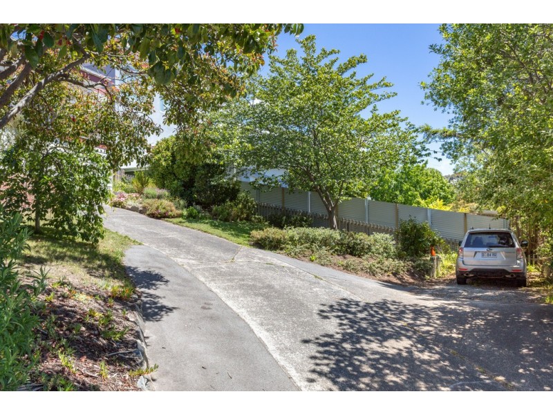 47 Roslyn Avenue, Kingston Beach TAS 7050