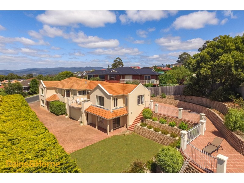 62 Diamond Drive, Blackmans Bay TAS 7052