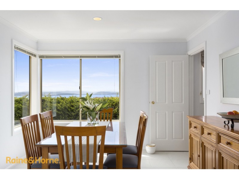 62 Diamond Drive, Blackmans Bay TAS 7052