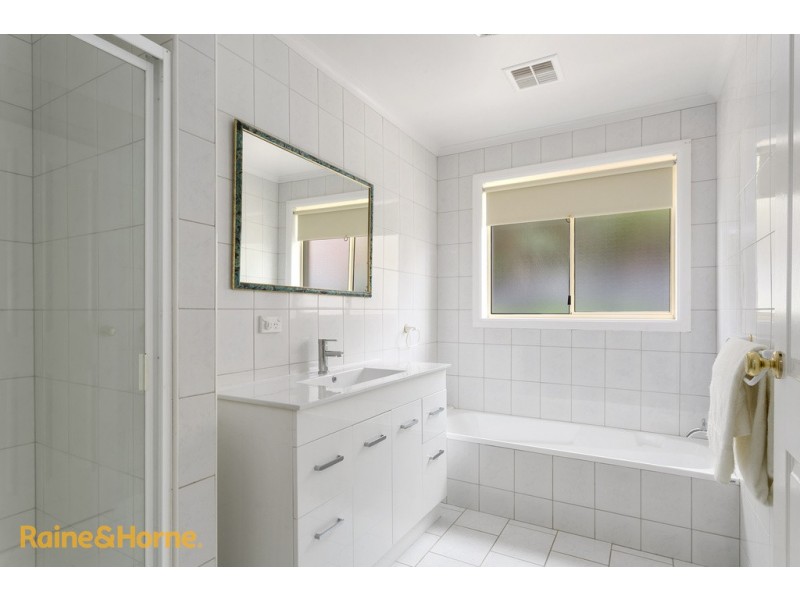 62 Diamond Drive, Blackmans Bay TAS 7052