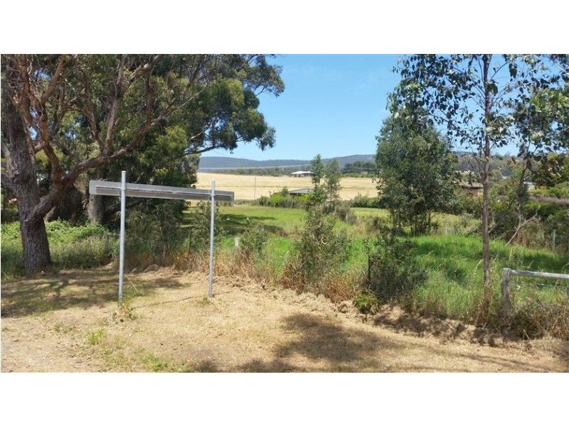 4 Thomas Road, Woodbridge TAS 7162