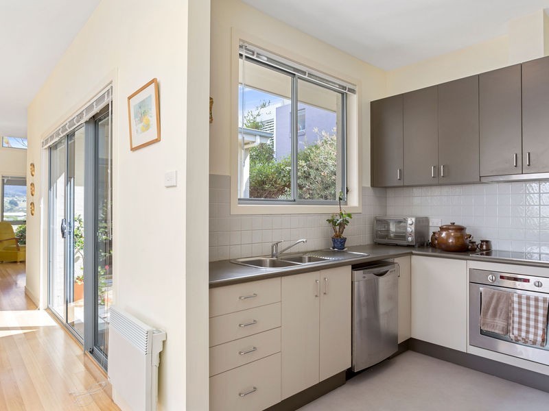 13 Alfreds Garden, Kingston TAS 7050