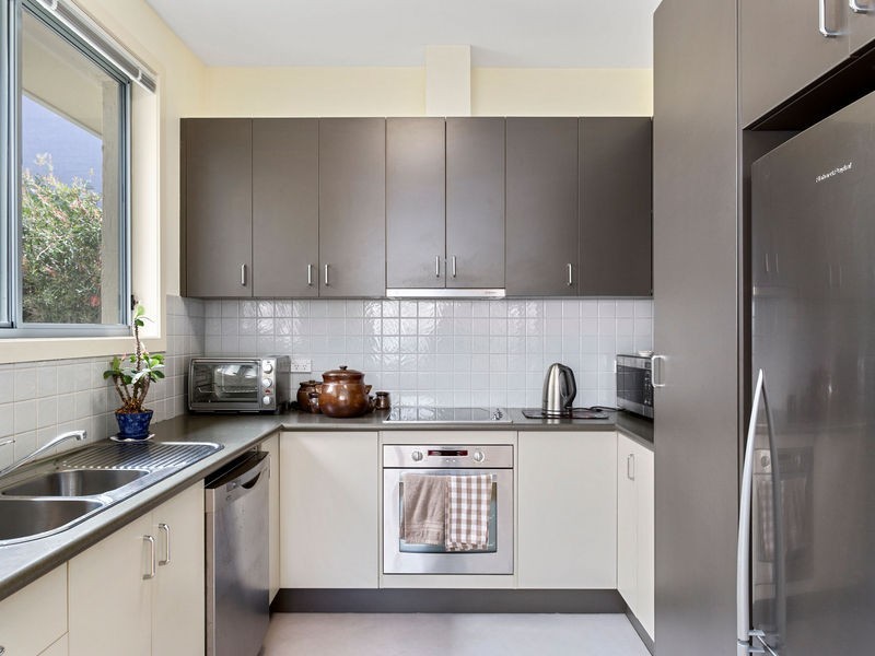 13 Alfreds Garden, Kingston TAS 7050