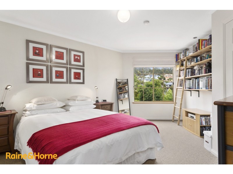 69 Hutchins Street, Kingston TAS 7050