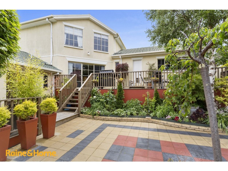 69 Hutchins Street, Kingston TAS 7050