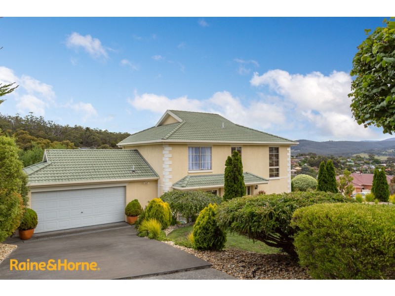 69 Hutchins Street, Kingston TAS 7050