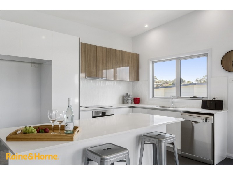 2/25 Powell Road, Blackmans Bay TAS 7052