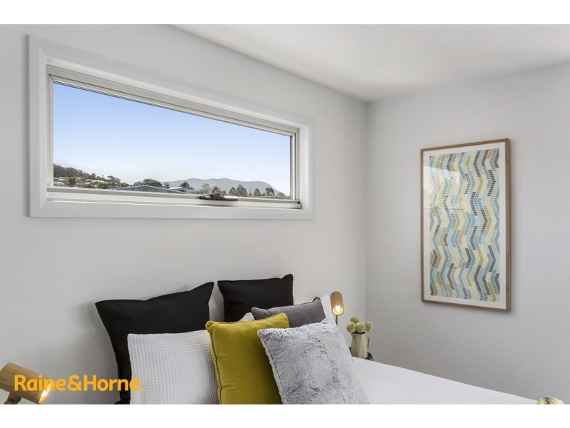 2/25 Powell Road, Blackmans Bay TAS 7052